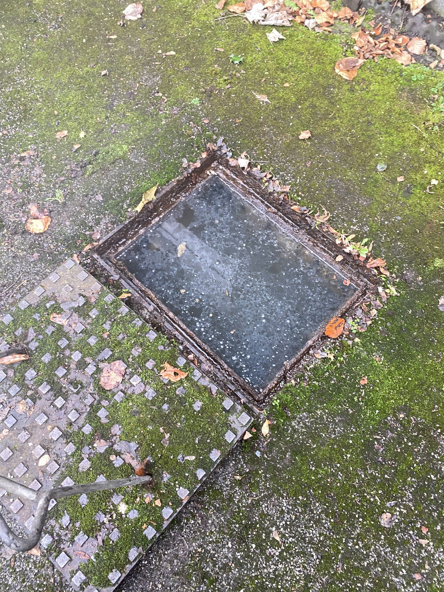 What are the early signs of a Blocked Drain in ROCHDALE?