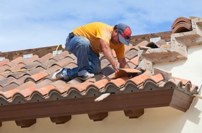 Some Guidelines to Hiring a Good Roofing Contractor image