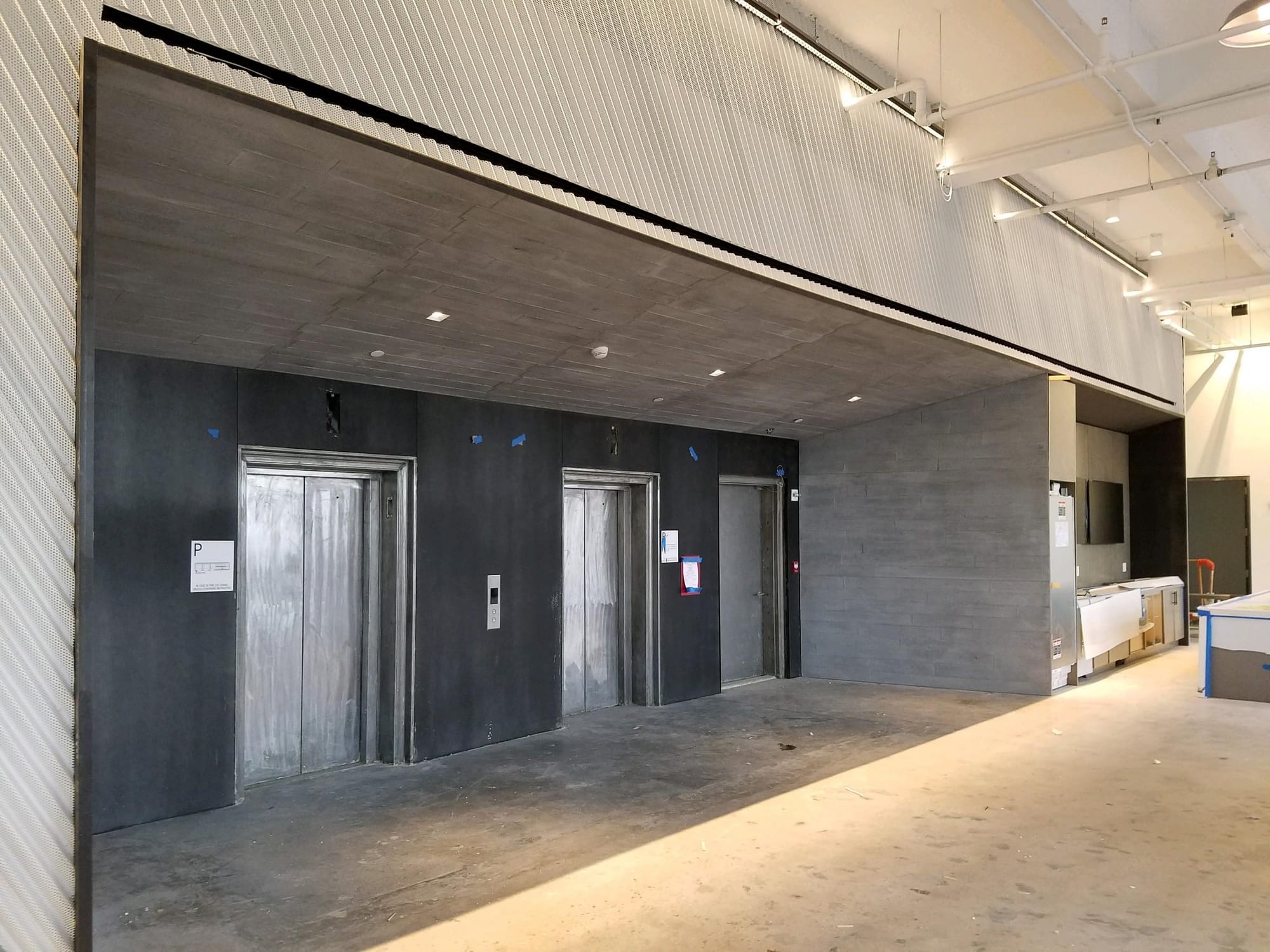 Adidas Corporate, 435 Hudson St, New York, NY