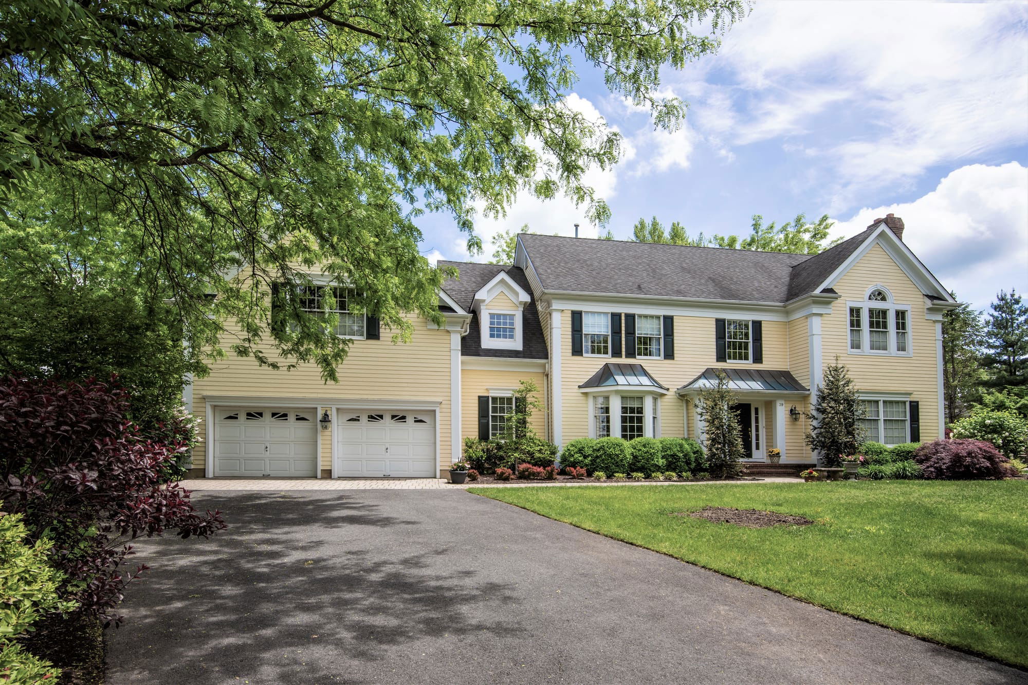 SOLD!!  39 Stirling Rd, Bernardsville, NJ