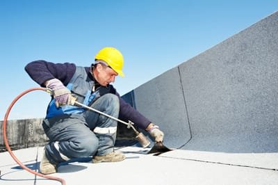 The Bare Minimum Requirements When Choosing a Roofing Contractor   image