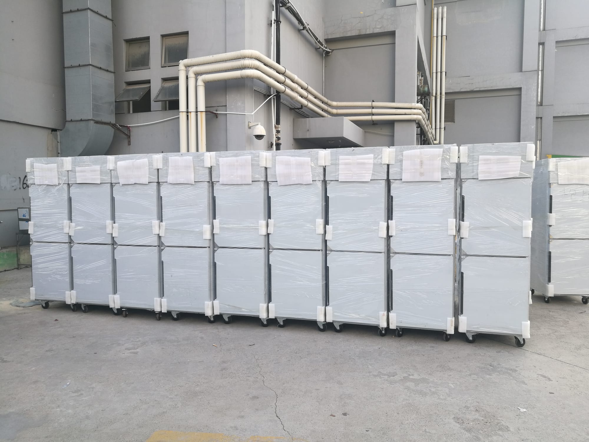 2 doors kitchen upright fridge and freezers