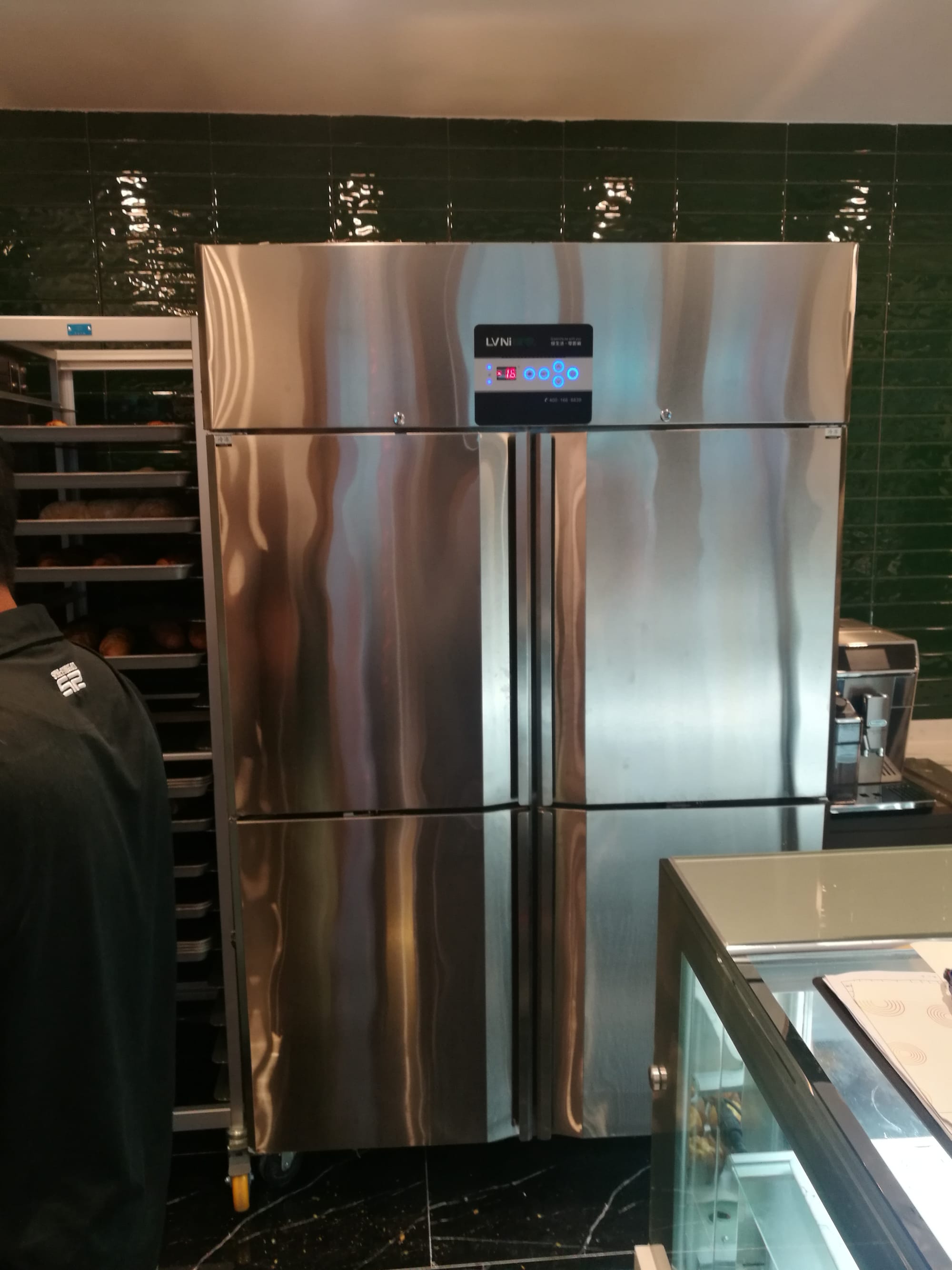commercial four doors cooler