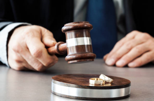 Choosing a Divorce Lawyer