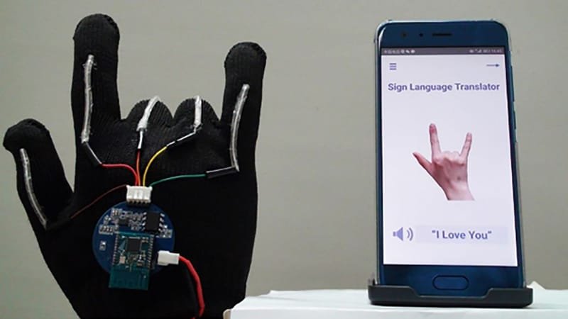 smart gloves for deaf - Copy