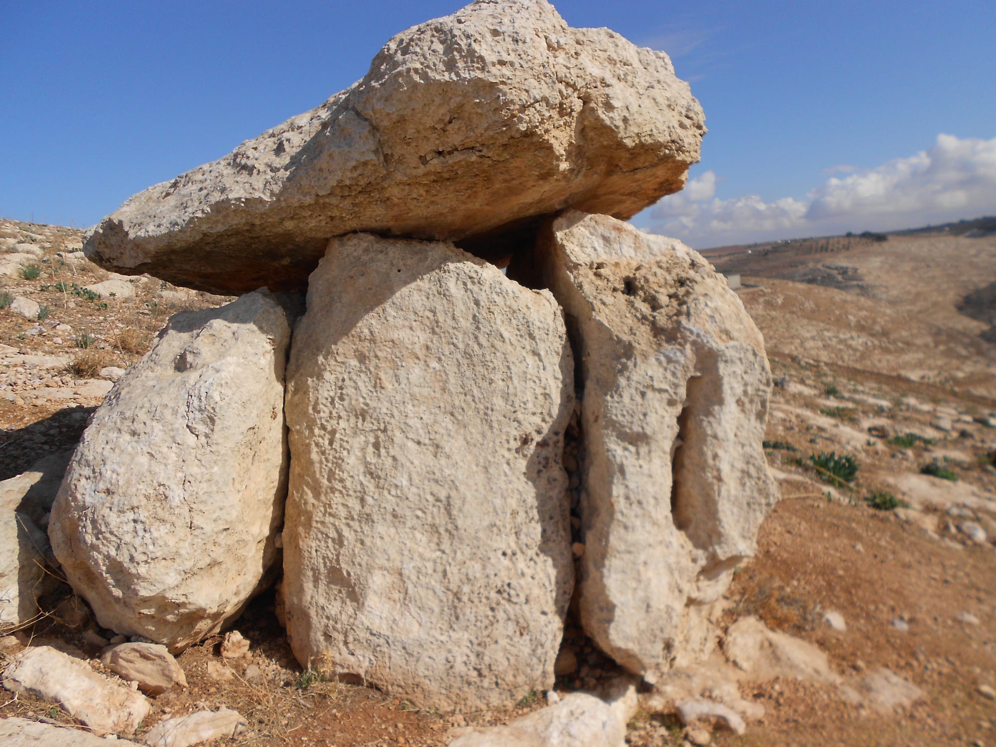 The Dolmens Paths Of Jordan   2000 612653d62f25a 