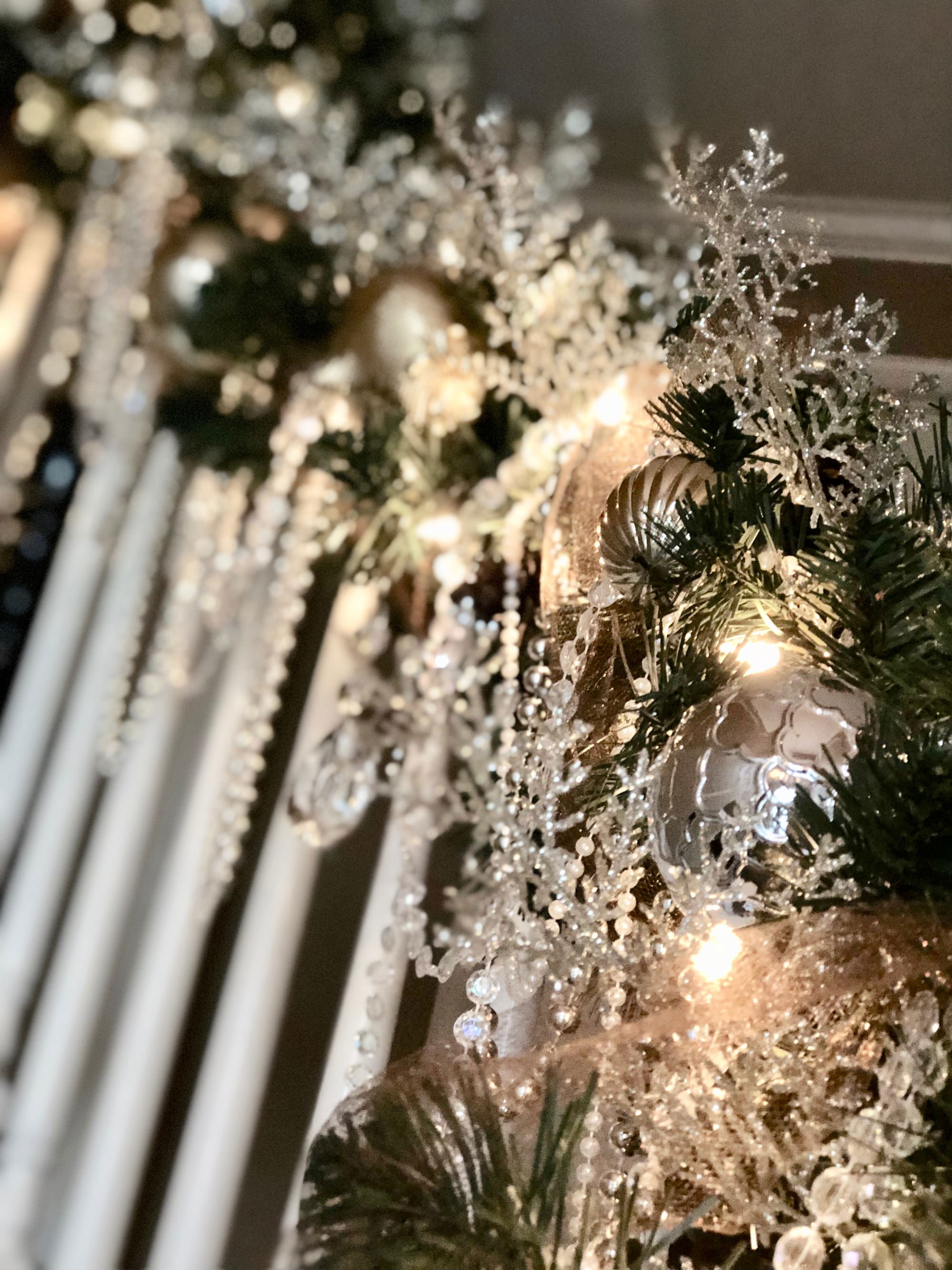 Luxe Pearl Draped Garland