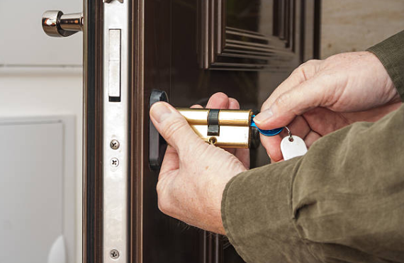 Why Hire Locksmith Services - The Benefits