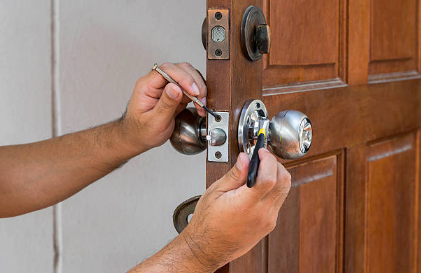 Factors to Consider when Finding Reliable Residential Lock Repairing Services
