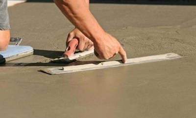 Tips  to Help You in Selecting the Right Concrete Repair Service  image