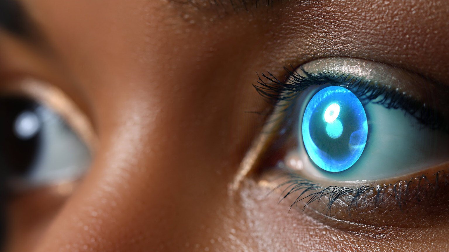 These augmented reality contact lenses may assist us in entering the metaverse.