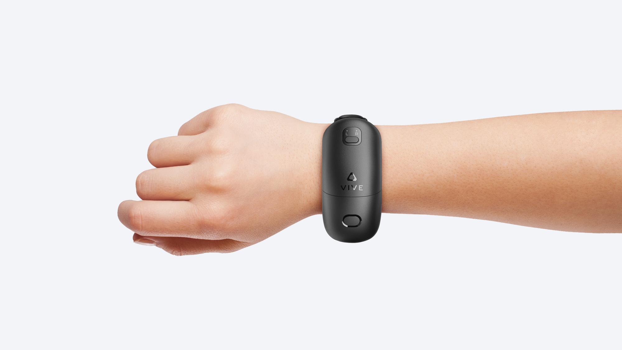 HTC Vive Wrist Tracker יכול לפתור את אחת הבעיות הגדולות של VR