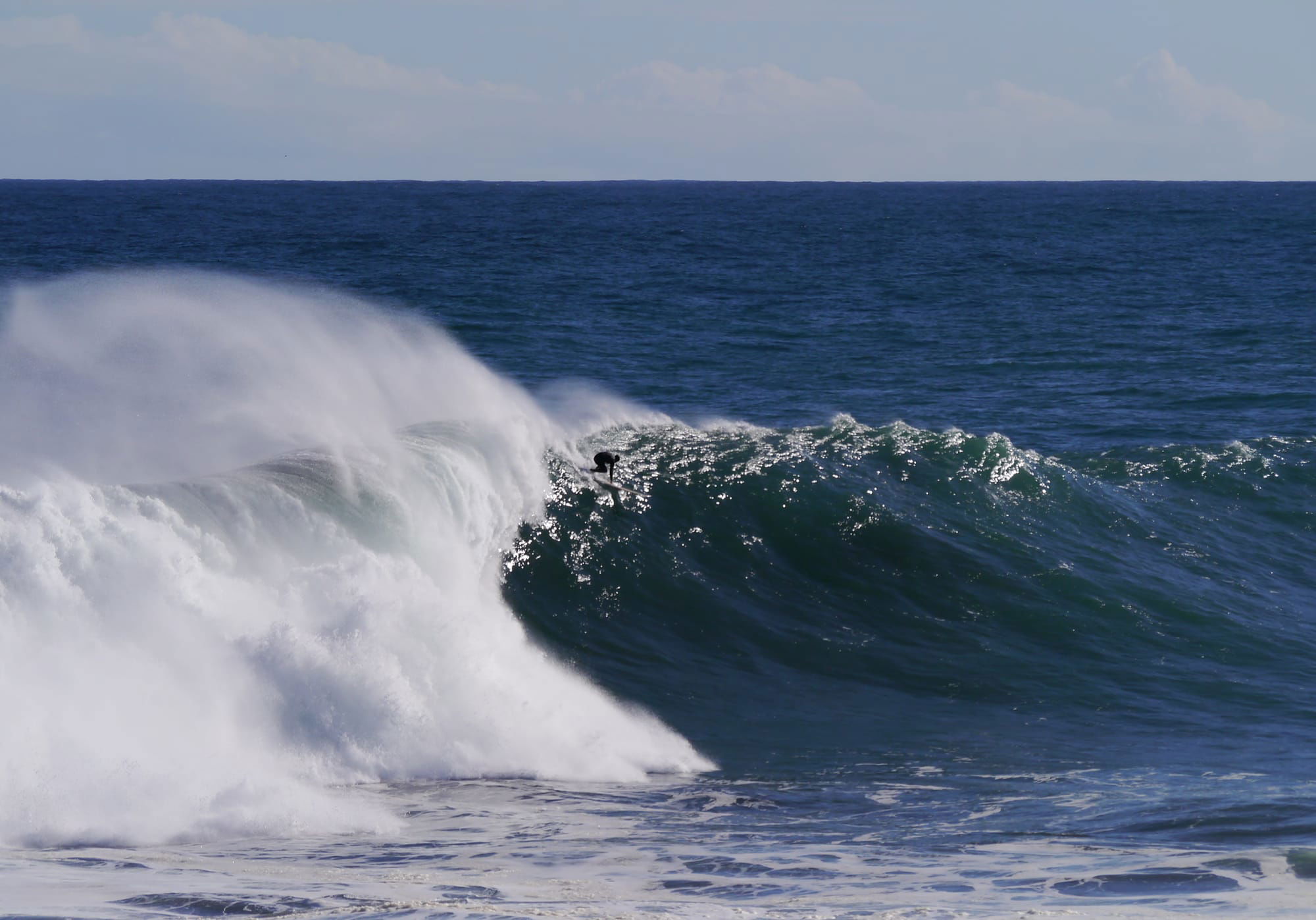 Big wave drop in Punta de Lobos, Pichilemu