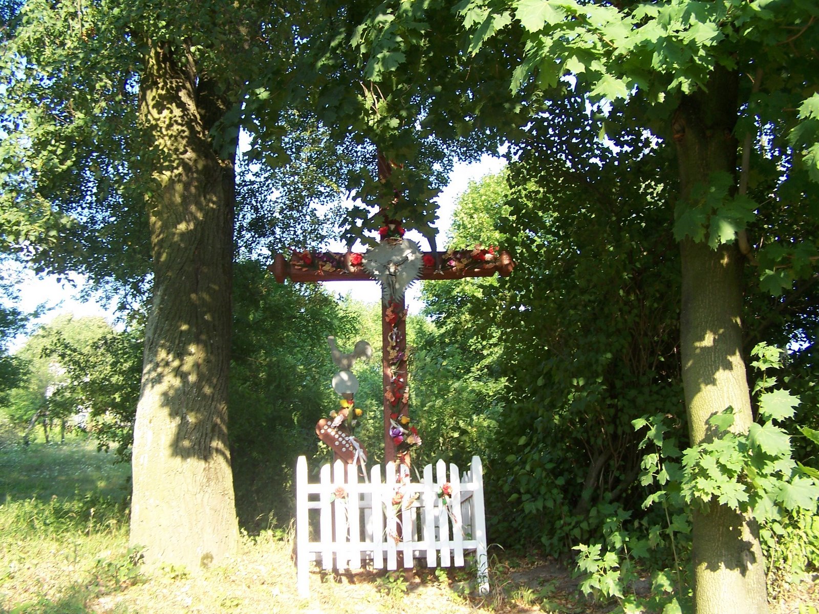 Krzyż w Pilaszkowicach Pierwszych (do 2008 r.)