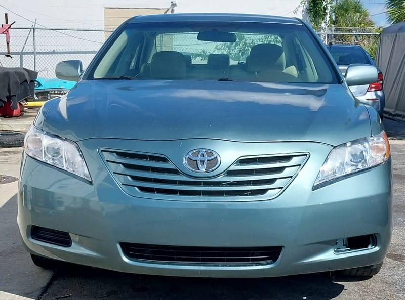 2009 TOYOTA CAMRY LE
