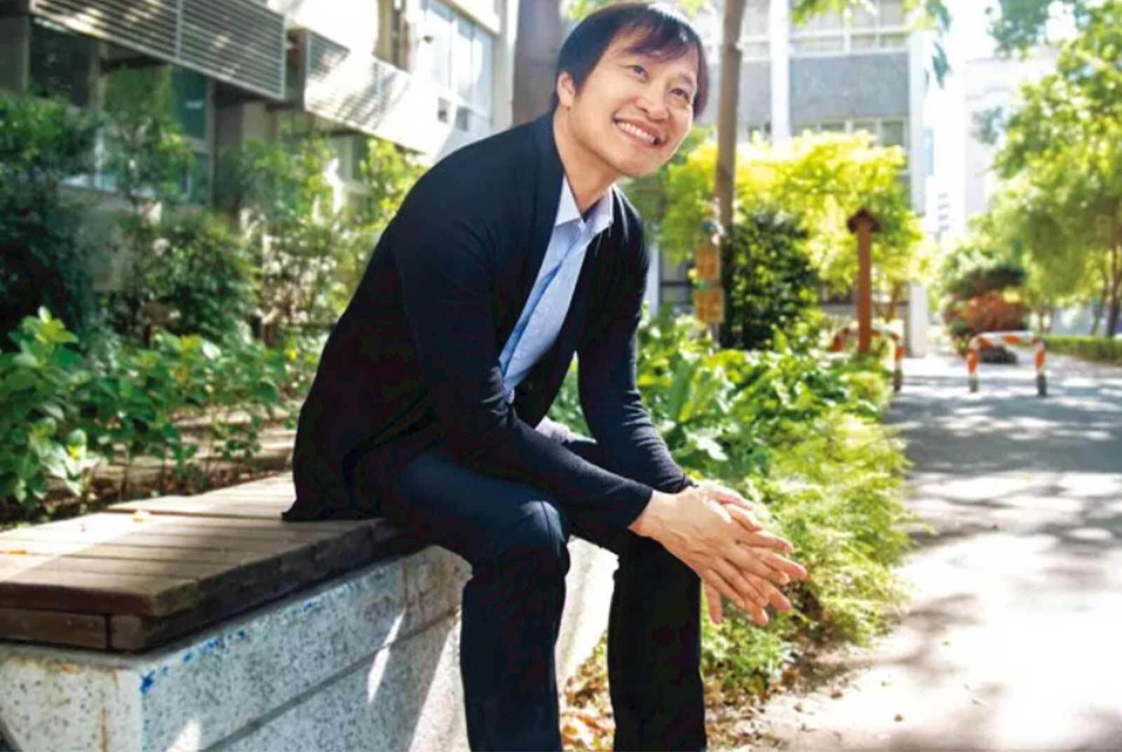 10/2/2022 李崇建演講 - 與孩子和家人深度對話 簡報