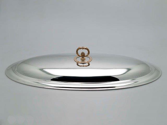 Silver platter lid with gilded handle