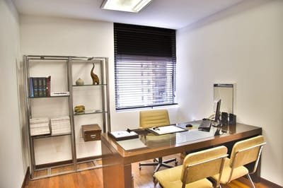 A Guide to Modern Office Furniture image
