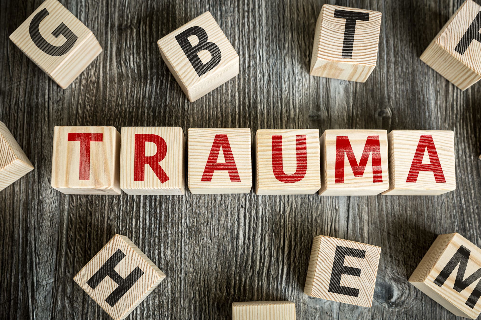 5 signs that unresolved trauma is negatively affecting your relationships.
