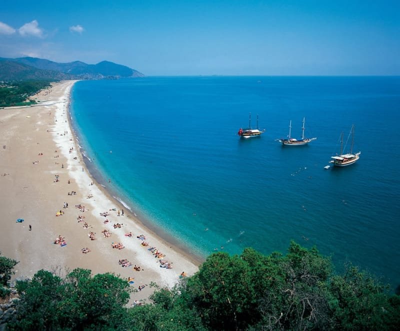تركيا الثانية عالميا في عدد شواطئ الراية الزرقاء بـ 436 شاطئا