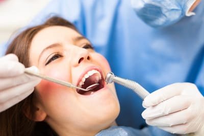 Tips for Picking an Emergency Dentist  image