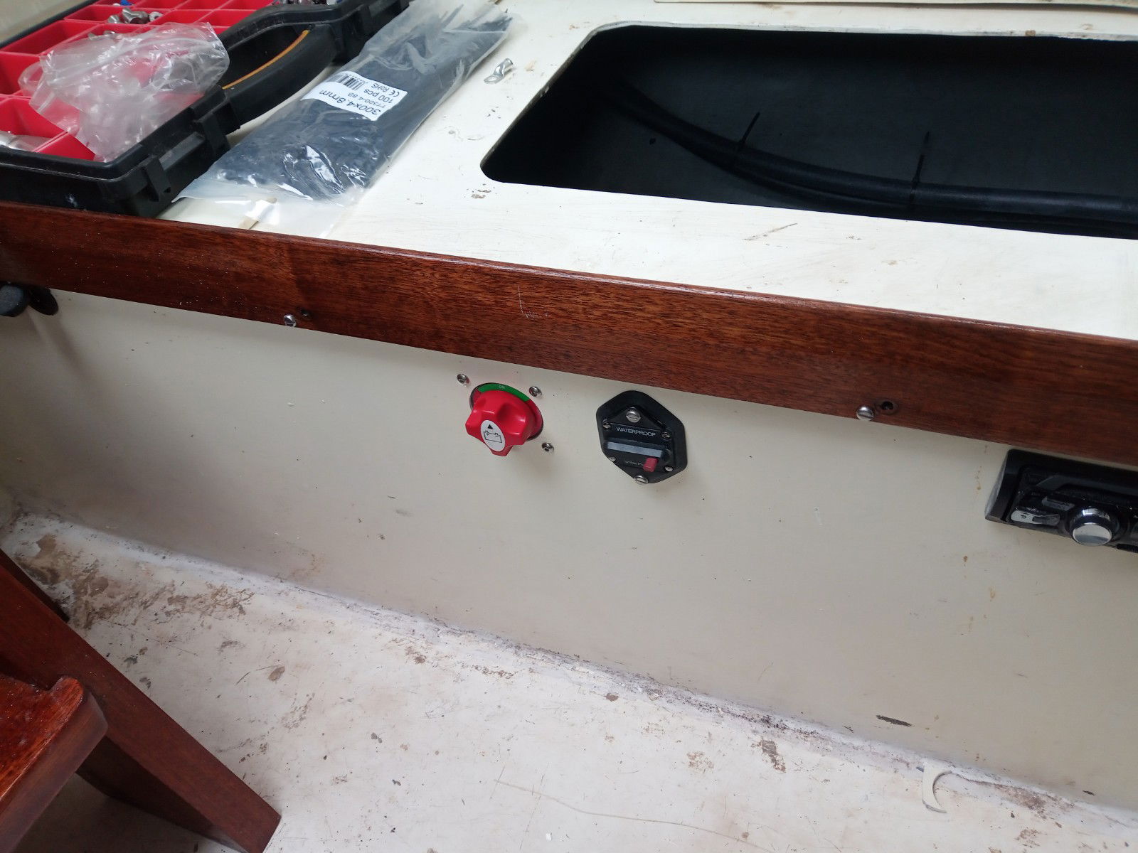 Windlass isolator and trip install