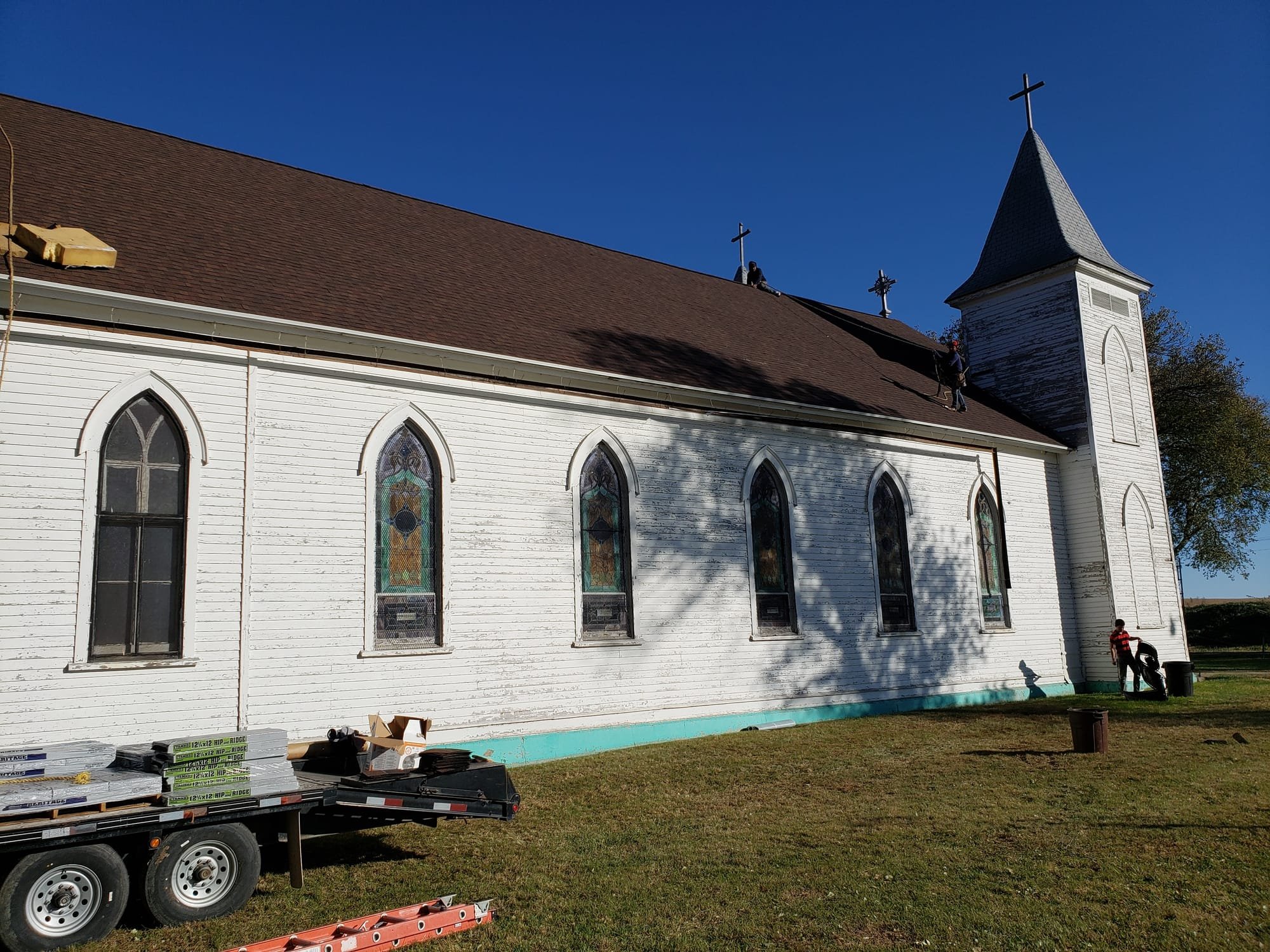 New Roof being installed on Paplin Church