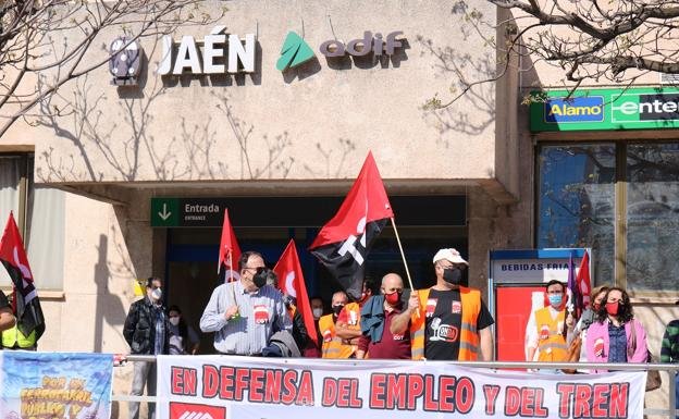 Protestas contra la pérdida de trenes en la provincia de Jaén por culpa de la covid