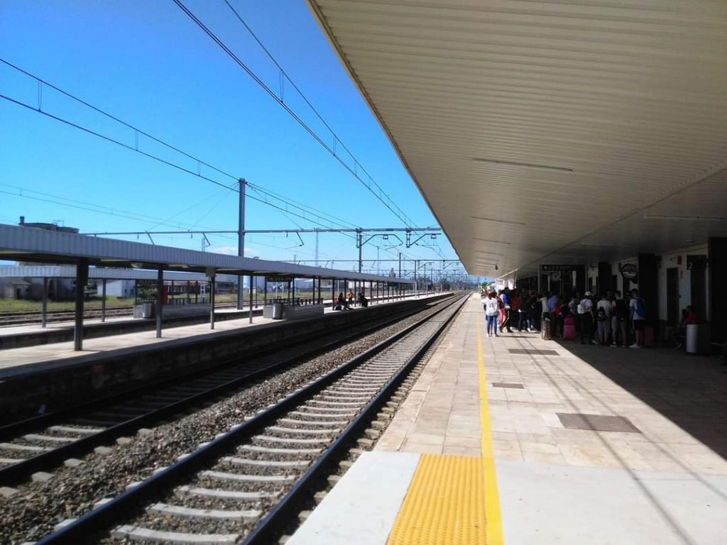 El viaje en tren Jaén-Madrid en tres horas se mantiene aún como quimera