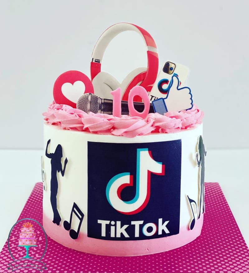 עוגת טיק טוק tiktok cake - העוגות של מיטל