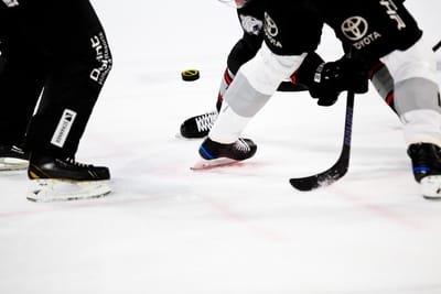 Aspects to Be Considered in Your Purchasing Hockey Socks Over an Online Platform  image