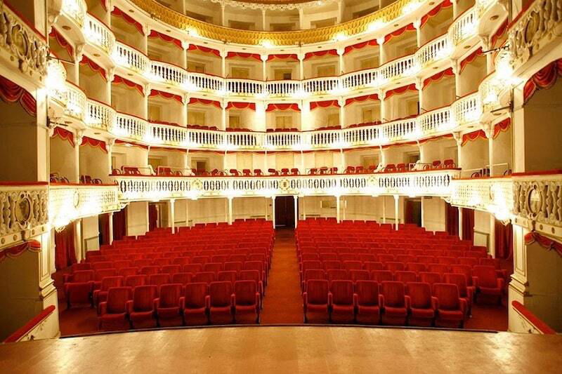 Tournèe: Concerto al "Teatro Sannazaro" di Napoli