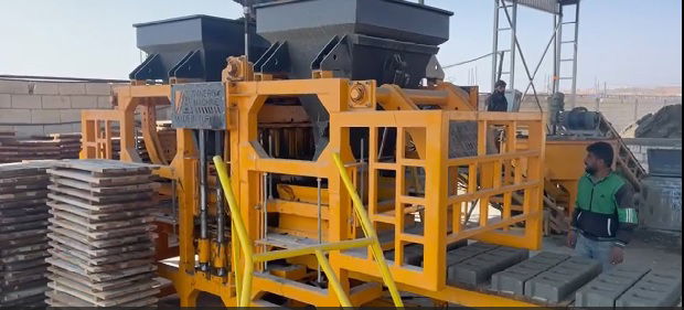 Machine à fabriquer des briques et pavé et hourdis