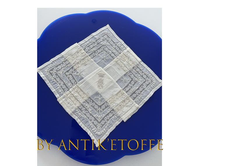 Nappe Ancienne Antik'Etoffe - Fleurs De Lys Et Monogramme, Coton Blanc, 160x290 Cm