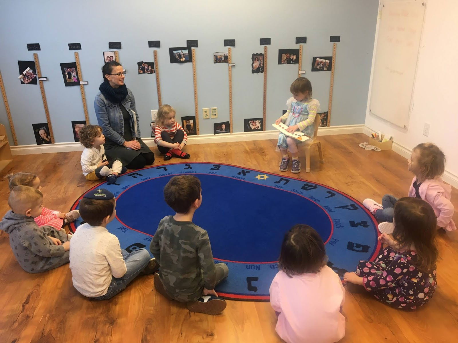 reading-the-gan-garrett-jewish-preschool