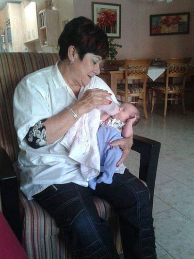הסבתא להשכרה - עזרה ליולדות אחרי לידה image