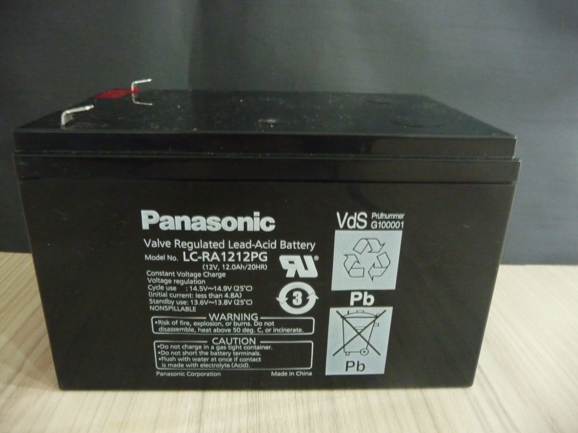 Panasonic 12V / 12Ah