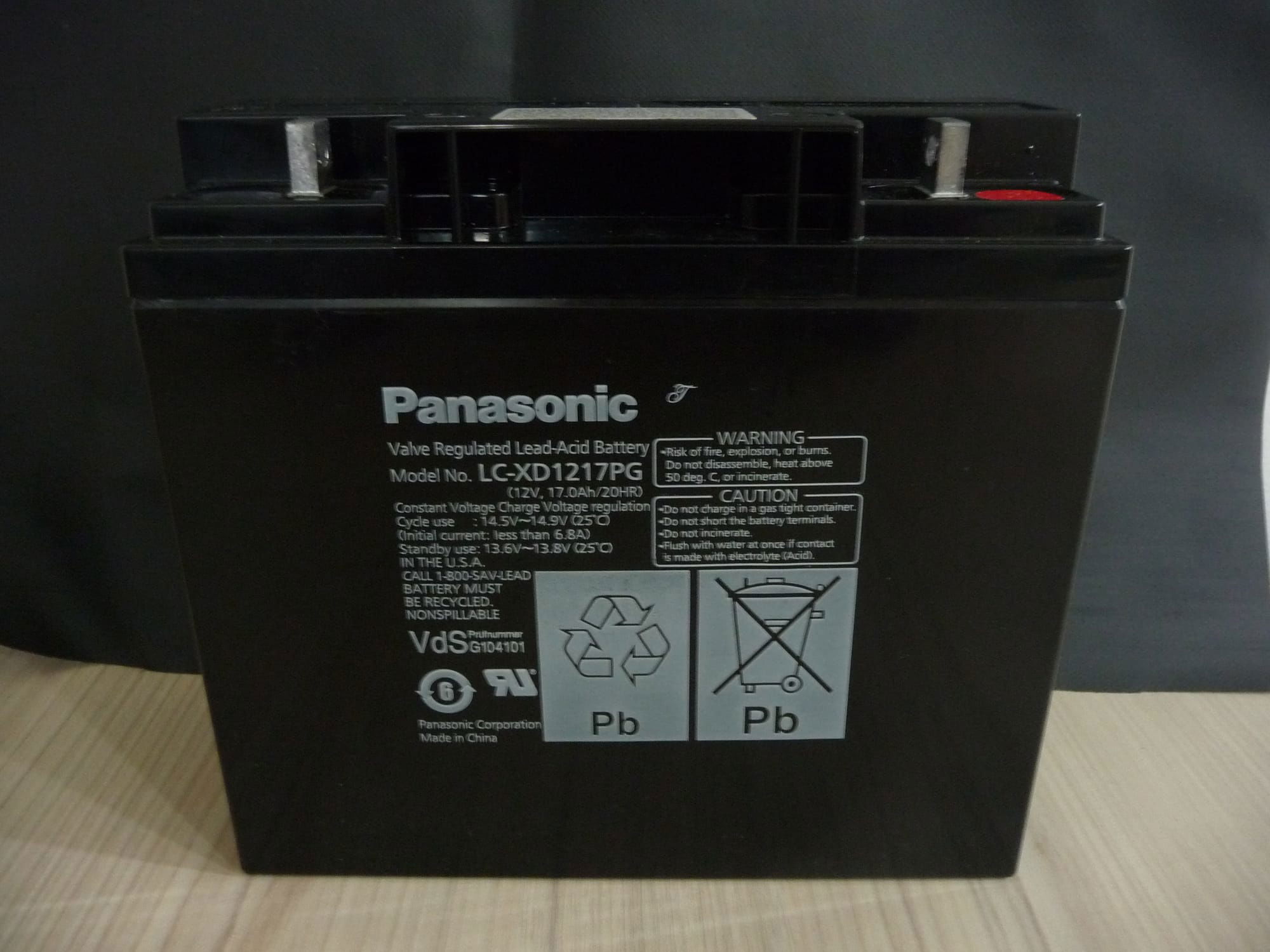 PanasonIc 12V / 17Ah