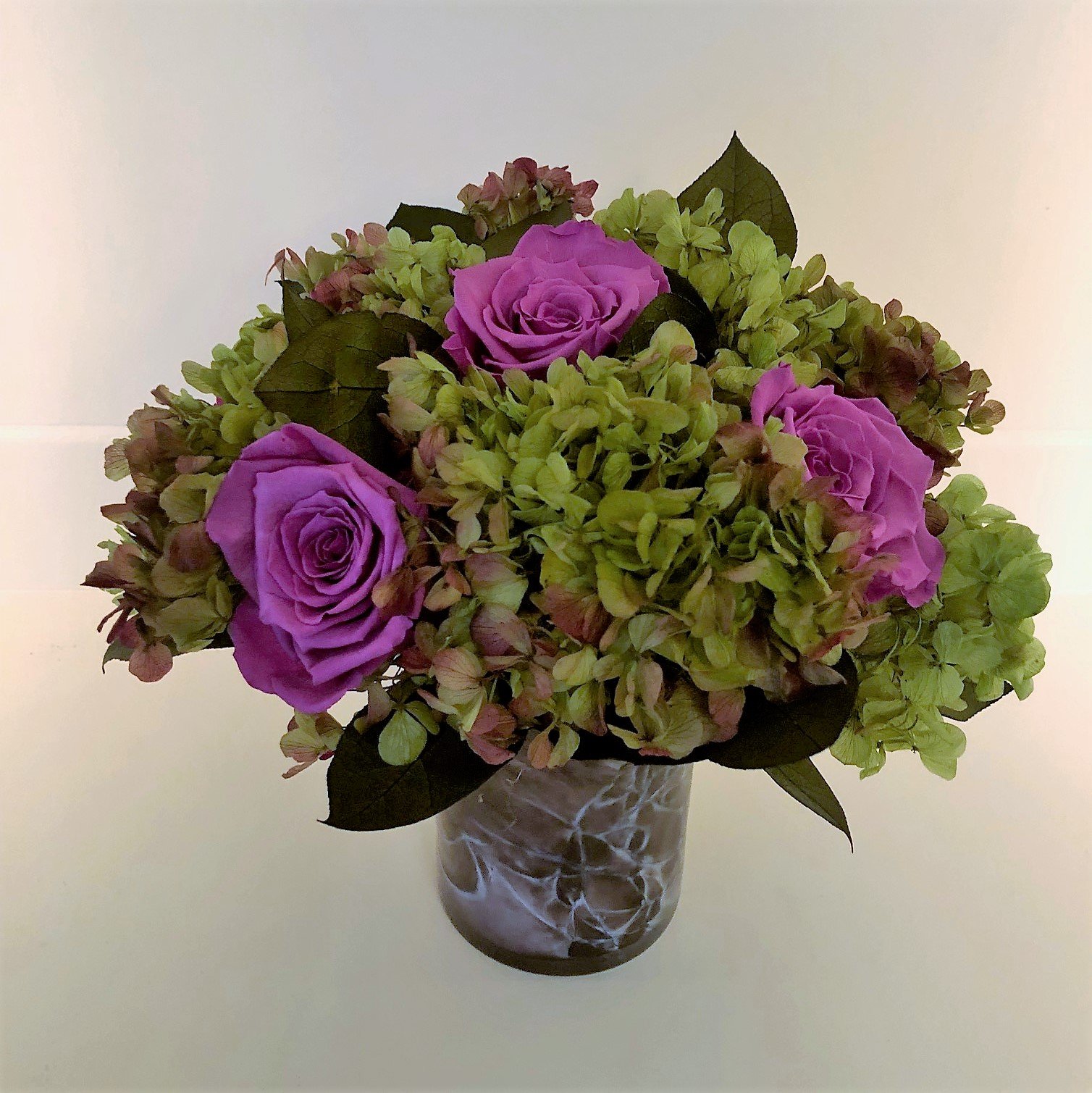 109 Hydrangea with Roses