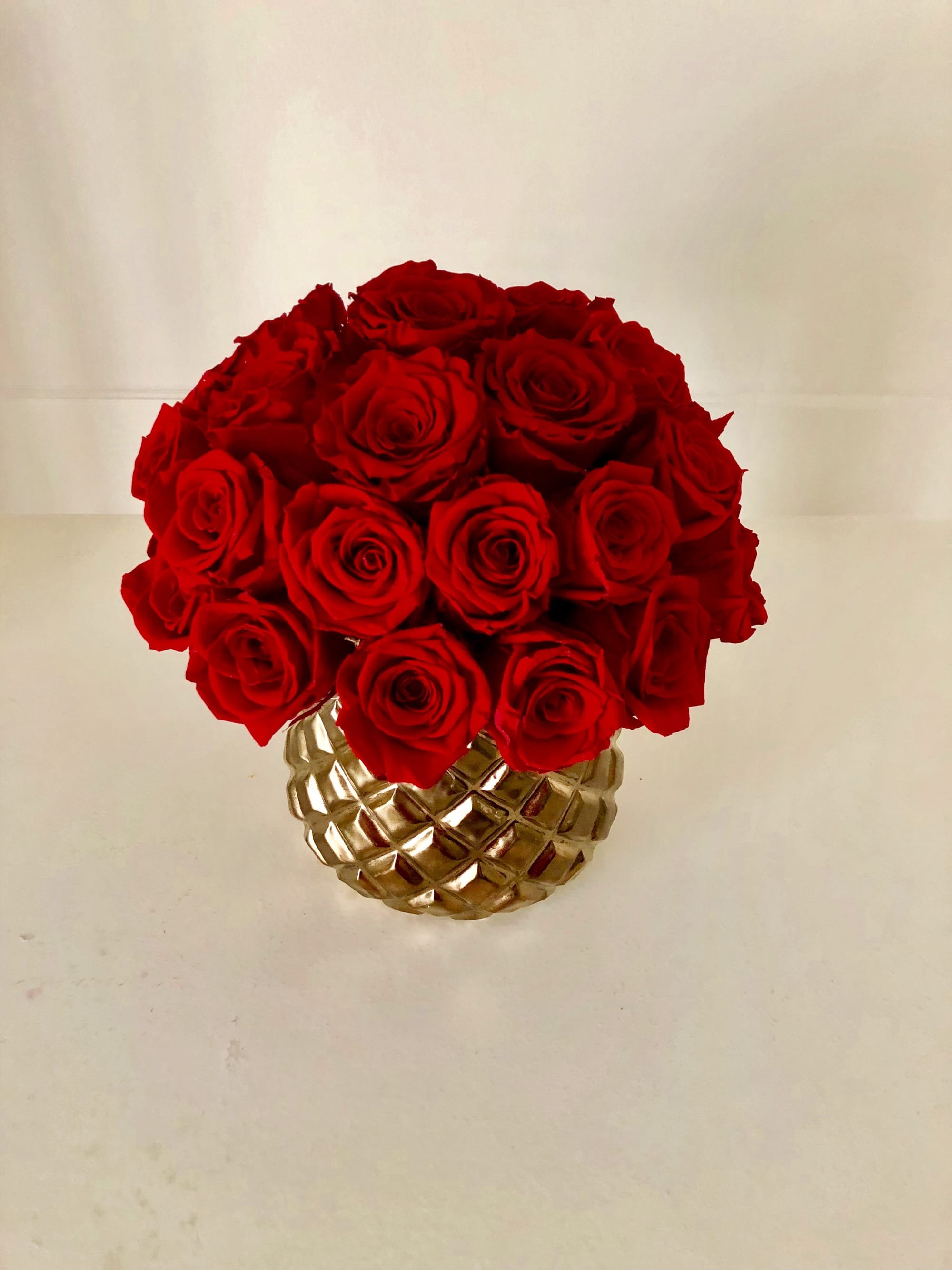 108 Red Rose Pave 33 Roses