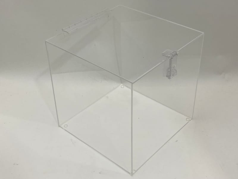 8" x 8" x 8" Clear Acrylic Box W/ Hasp Lock MuseumBoxes