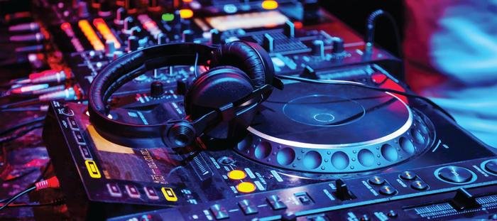 What to Look for in a Good Pair of DJ Headphones
