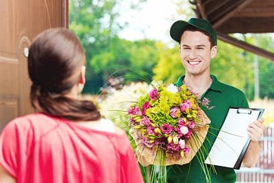 How to Pick the Right Flower Delivery Services  image