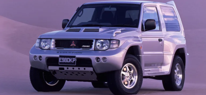 Rent Mitsubishi Pajero Car from Our Cheap Car Rentals
