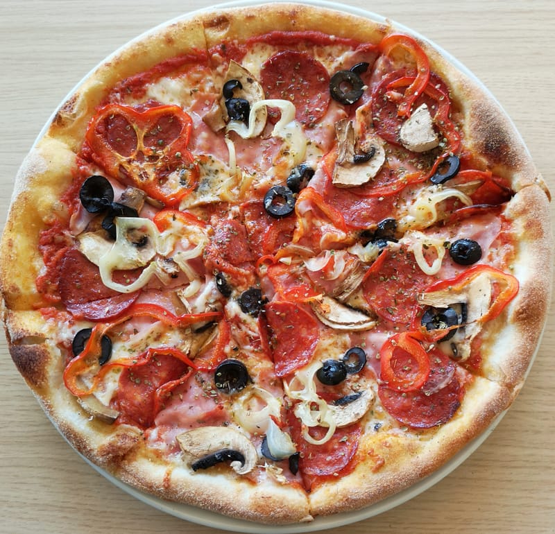 PIZZA QUATTRO STAGIONI (550 gr)