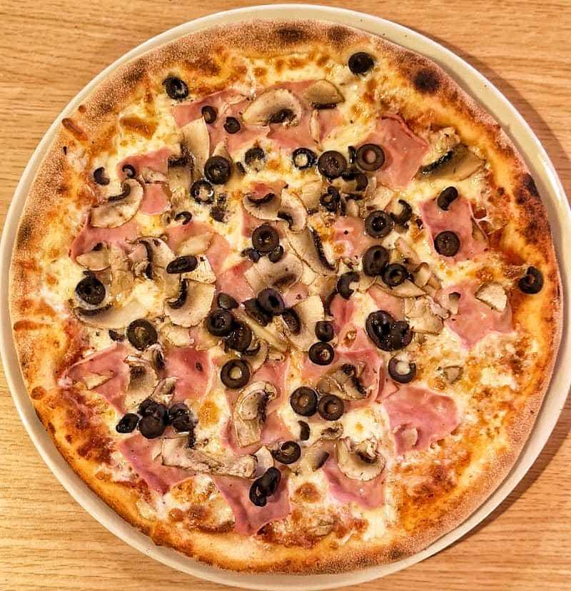 PIZZA CAPRICCIOSA (550 gr)