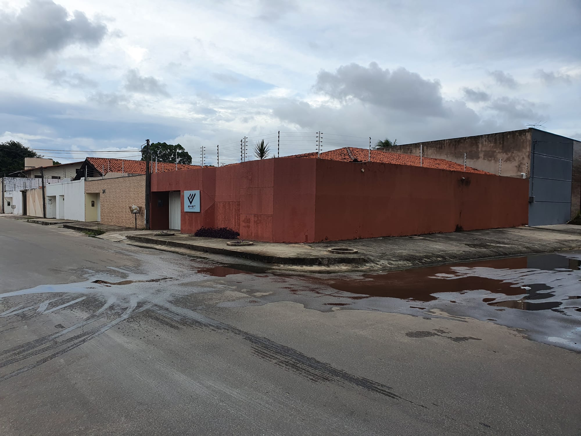 EMET INSTITUTO SÃO LUÍS