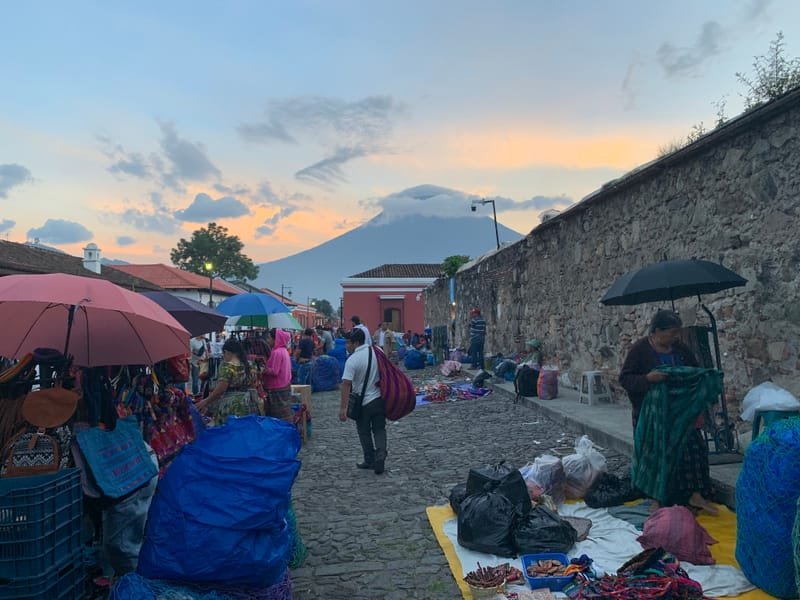 Antigua Artisan Market