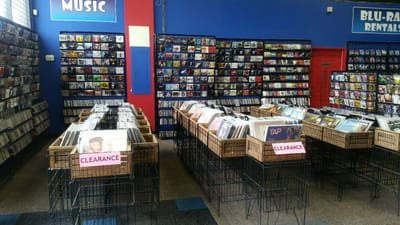 Music cds / vinyl image