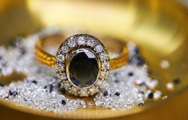 How To Plan The Shopping Of The Diamond Engagement Ring